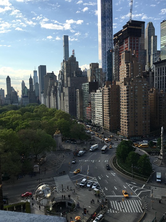 US Economy Shows Signs of Resilience Amid Global Uncertainty: What’s Next? US Economy Shows Signs of Resilience Amid Global Uncertainty: What’s Next?